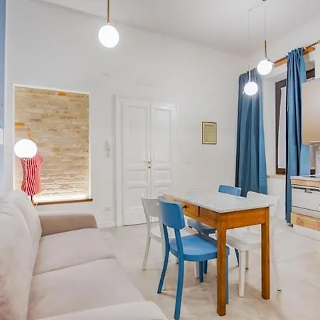 Villino Mari Con Parcheggio Privato Gratuito 4*