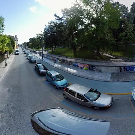 Guest house Villino Mari Con Parcheggio Privato Gratuito 4*