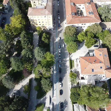 Villino Mari Con Parcheggio Privato Gratuito Гостевой дом